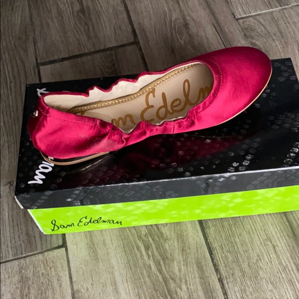 Sam Edelman cranberry flats